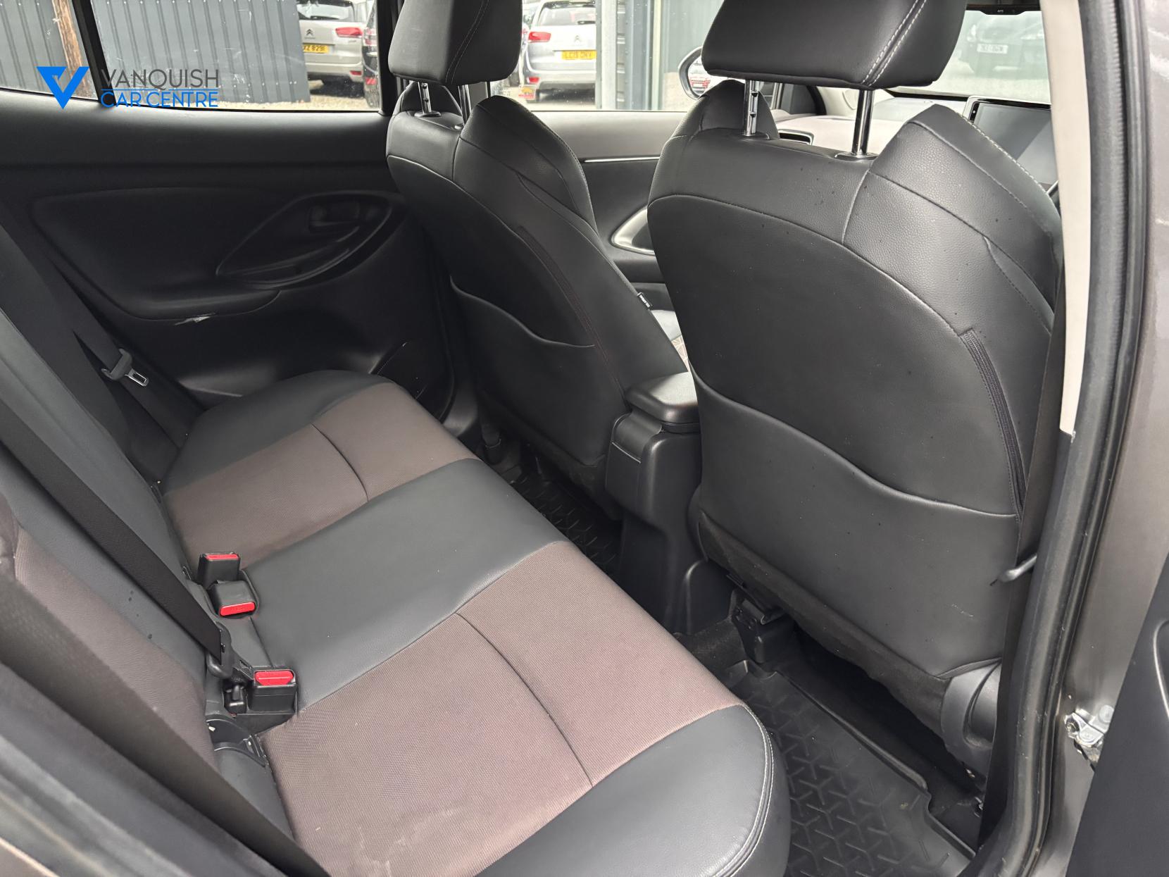 Toyota Yaris Cross 1.5 VVT-h Excel SUV 5dr Petrol Hybrid E-CVT Euro 6 (s/s) (116 ps)