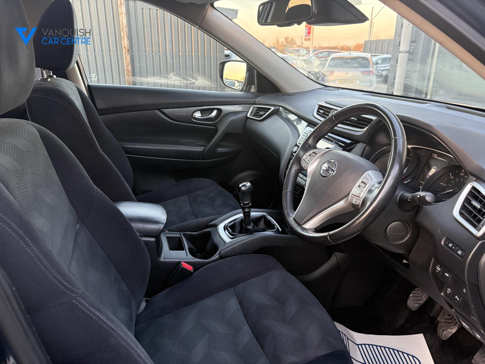 Nissan X-Trail 1.6 dCi N-Vision SUV 5dr Diesel Manual Euro 6 (s/s) (130 ps)