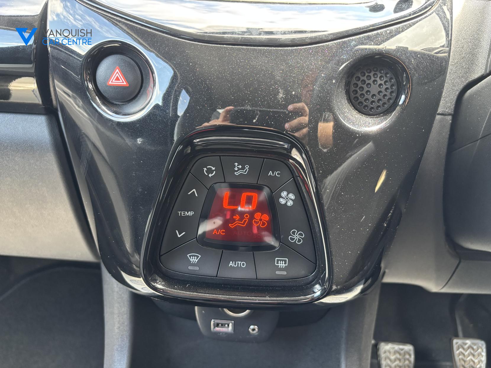 Toyota AYGO 1.0 VVT-i x-press Hatchback 5dr Petrol Manual Euro 6 (68 ps)