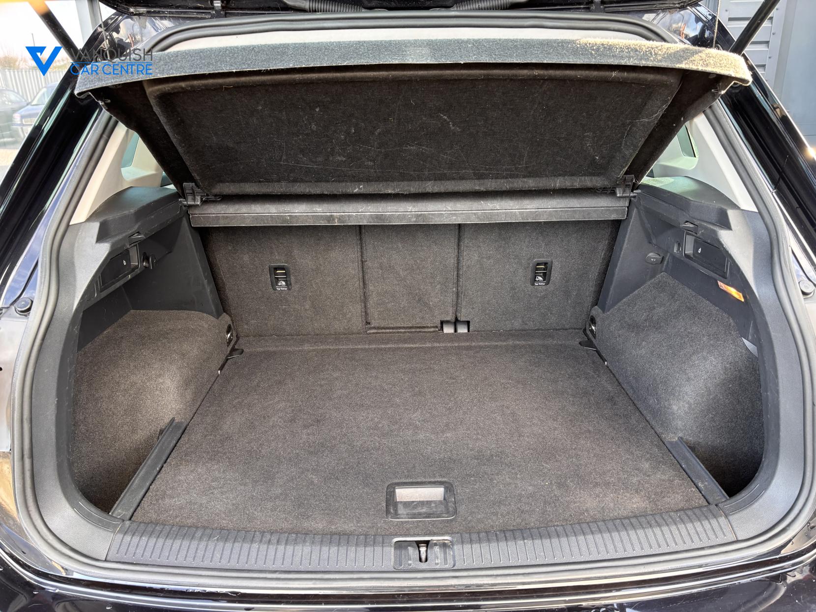 Volkswagen Tiguan 2.0 TDI BlueMotion Tech SE Navigation SUV 5dr Diesel Manual Euro 6 (s/s) (150 ps)