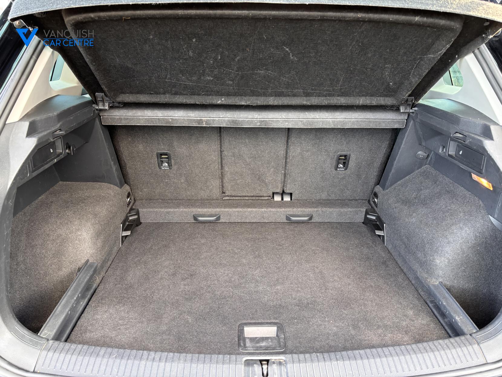 Volkswagen Tiguan 2.0 TDI BlueMotion Tech SE Navigation SUV 5dr Diesel Manual Euro 6 (s/s) (150 ps)