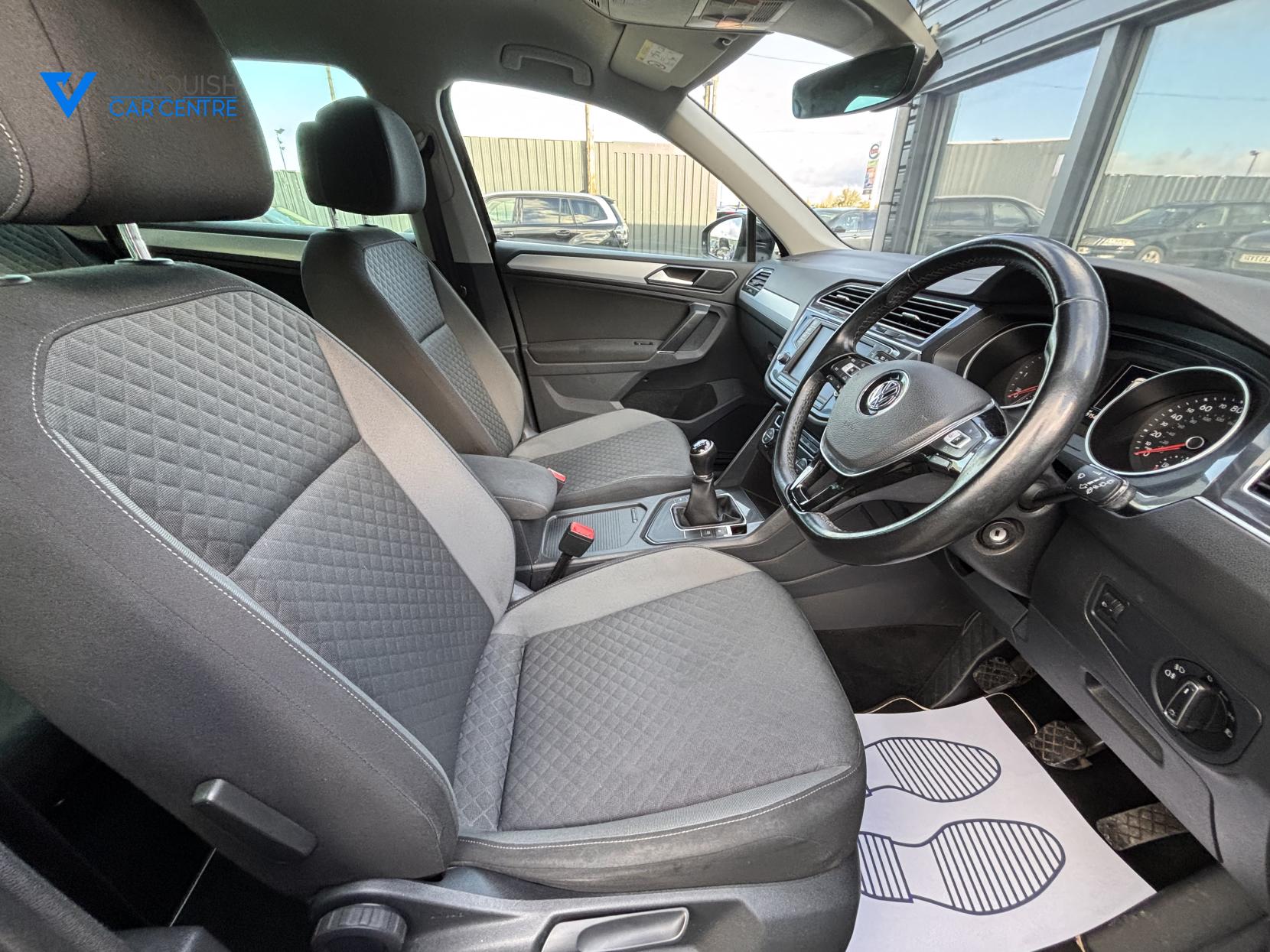 Volkswagen Tiguan 2.0 TDI BlueMotion Tech SE Navigation SUV 5dr Diesel Manual Euro 6 (s/s) (150 ps)