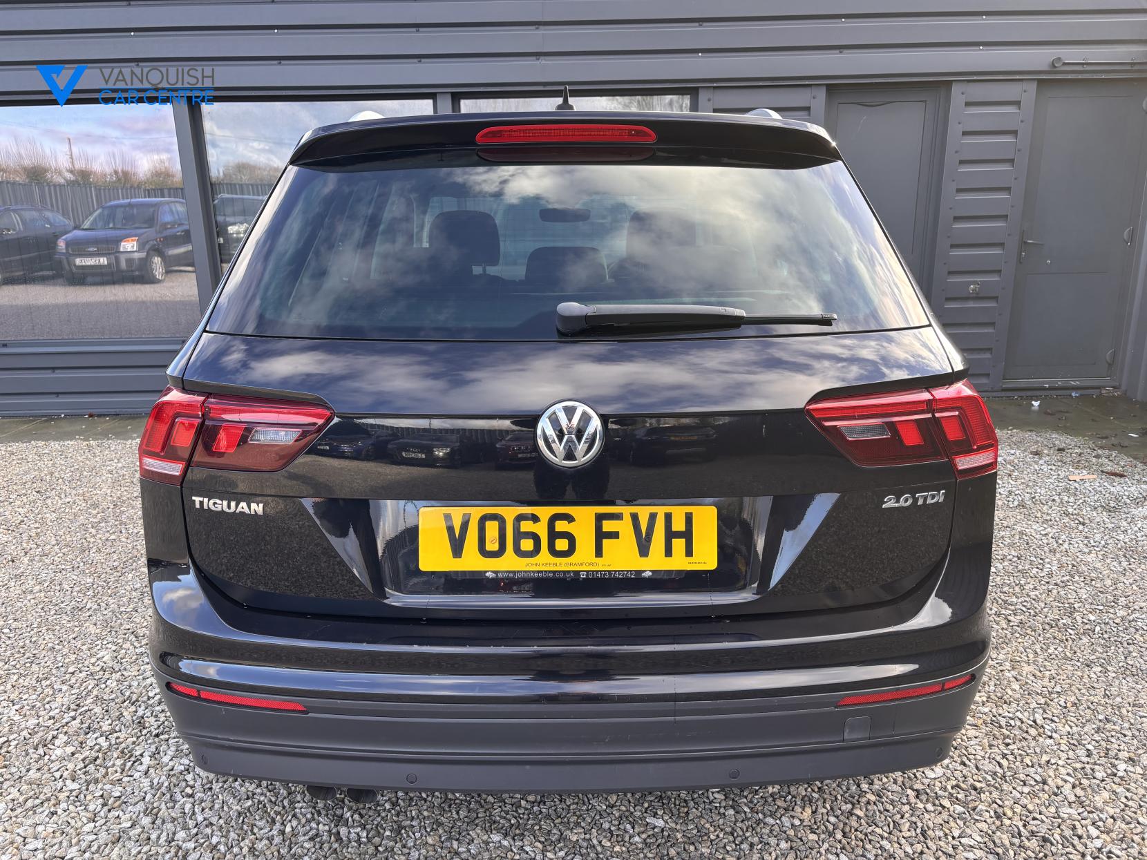 Volkswagen Tiguan 2.0 TDI BlueMotion Tech SE Navigation SUV 5dr Diesel Manual Euro 6 (s/s) (150 ps)