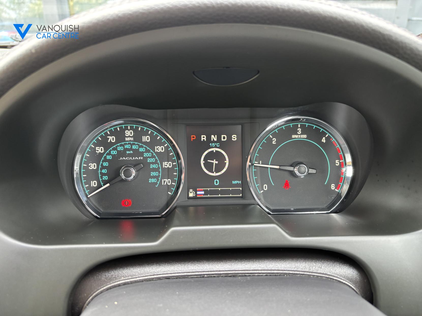 Jaguar XF 2.2d Luxury Saloon 4dr Diesel Auto Euro 5 (s/s) (163 ps)