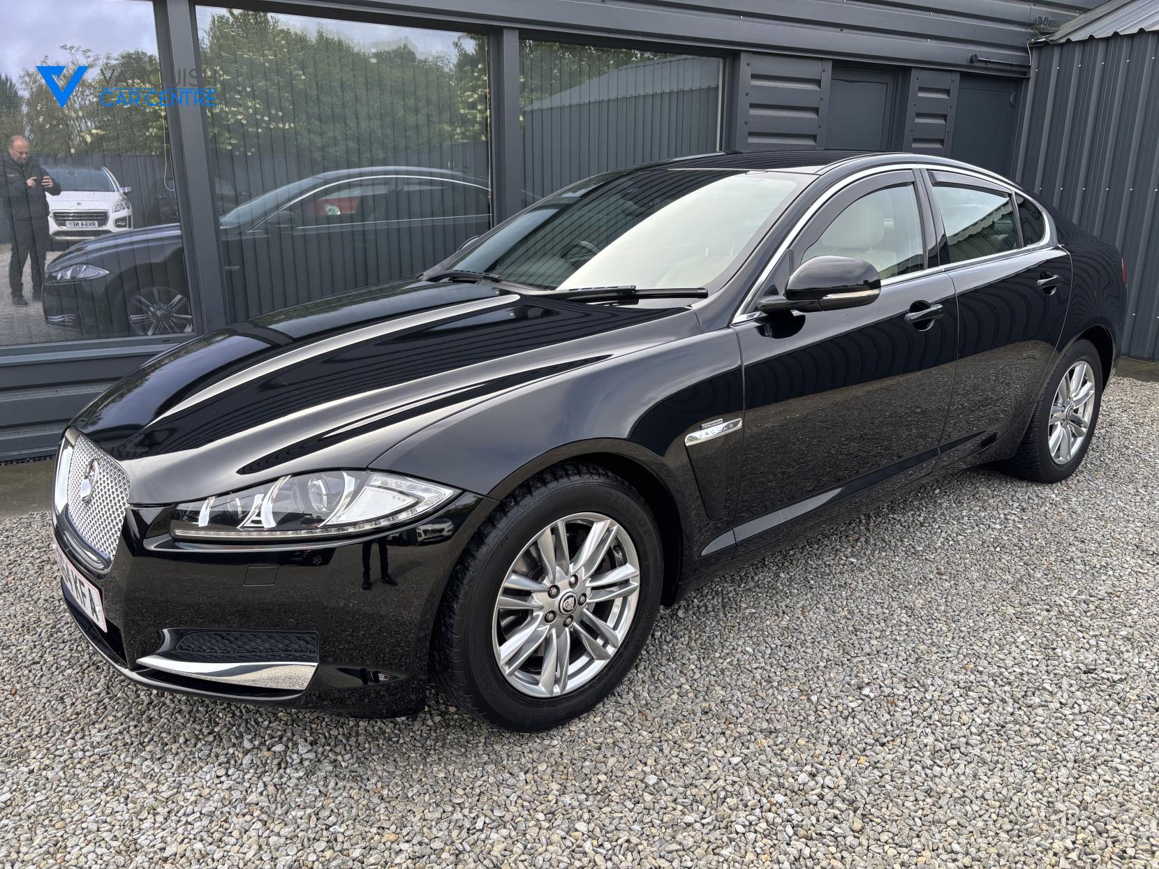 Jaguar XF 2.2d Luxury Saloon 4dr Diesel Auto Euro 5 (s/s) (163 ps)
