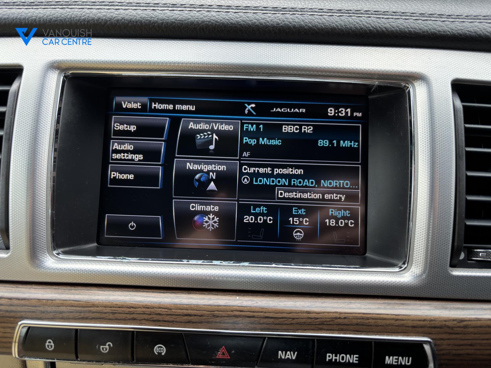 Jaguar XF 2.2d Luxury Saloon 4dr Diesel Auto Euro 5 (s/s) (163 ps)