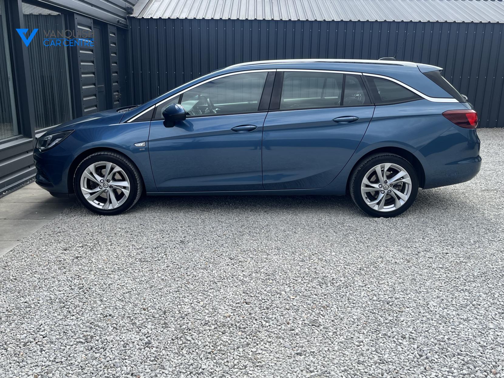Vauxhall Astra 1.6 CDTi BlueInjection SRi Sports Tourer 5dr Diesel Manual Euro 6 (s/s) (136 ps)