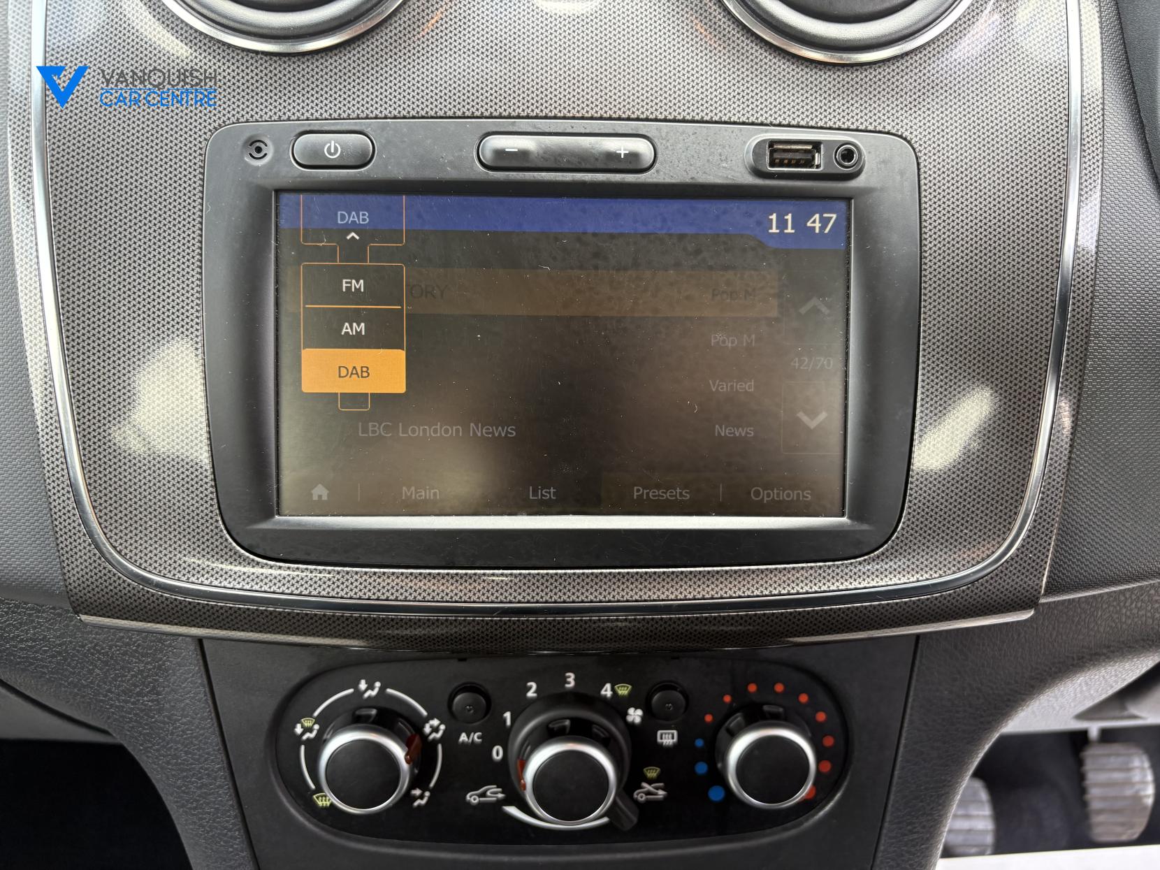 Dacia Sandero Stepway 0.9 TCe Comfort Hatchback 5dr Petrol Manual Euro 6 (s/s) (90 ps)